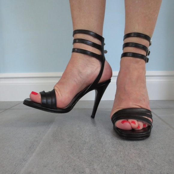 NIB Vintage Scarpina Leather Triple Buckle Heel - Picture 4 of 6